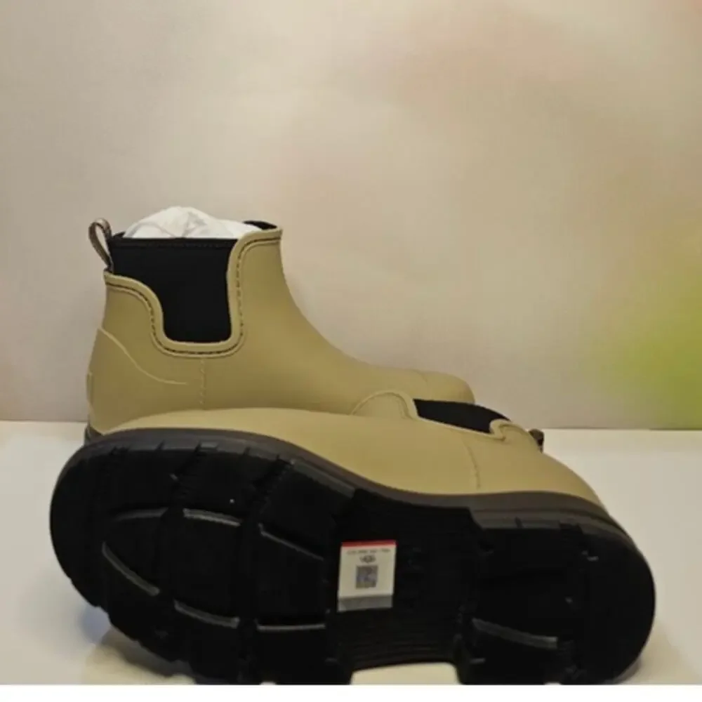 UGG greenish khaki and Black rain Boots - Picture 6 of 7